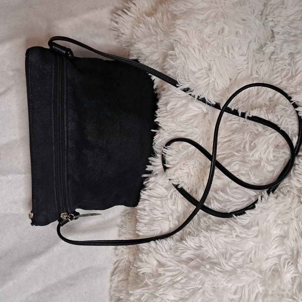 Fine Leather Crossbody bag